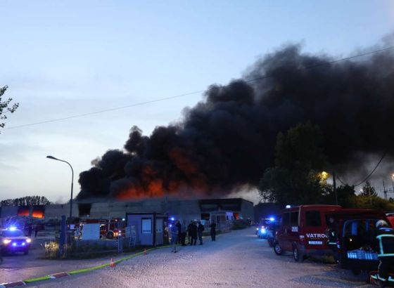 Ugašen veći dio požara koji je planuo u tvrtki EKO FLOR u Zaprešiću