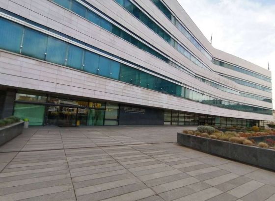 Komisija - Pozvati na sjednicu predstavnice Inicijative 'Građanke za ustavne promjene'