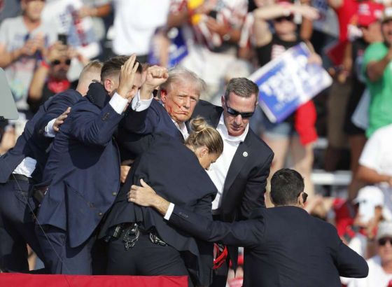 Osumnjičenik za pucnjavu na Trumpa imao eksplozivne naprave u autu