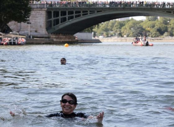 Gradonačelnica Pariza Anne Hidalgo plivala u Seni devet dana prije početka Olimpijskih igara