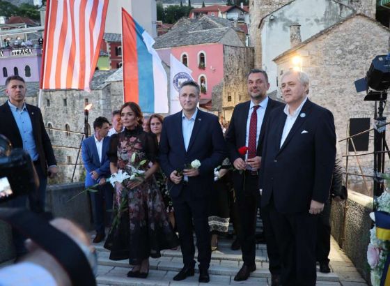 Bećirović iz Mostara: Šaljemo poruku mira i dijaloga regiji i svijetu