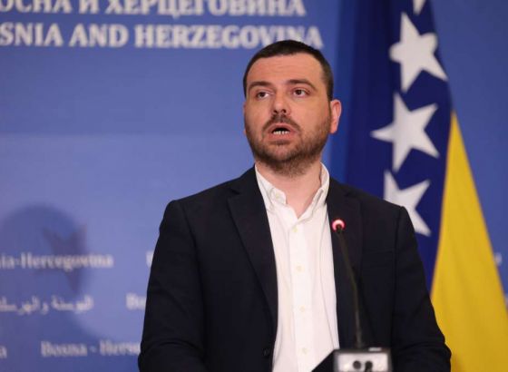 Magazinović: Nije logično da lokalna vlast postaje akter međunarodnih odnosa