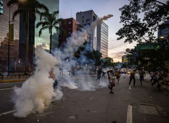 Protesti u Venecueli protiv Madura se šire, opozicija tvrdi da ima dokaz o pobjedi na izborima