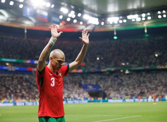 Neuništivi Portugalac odlučio da je vrijeme za odmor - Pepe nakon 23 godine završio karijeru