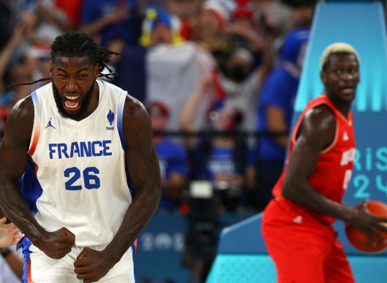 Pariz dosanjao jednu od većih olimpijskih želja - košarkaši Francuske slomili svjetskog prvaka i plasirali se u finale