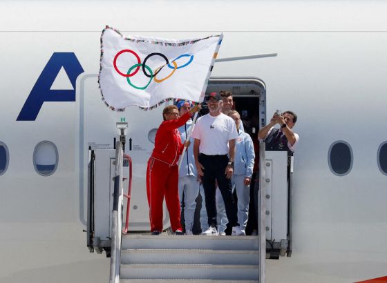 Olimpijska zastava stigla u Los Anđeles