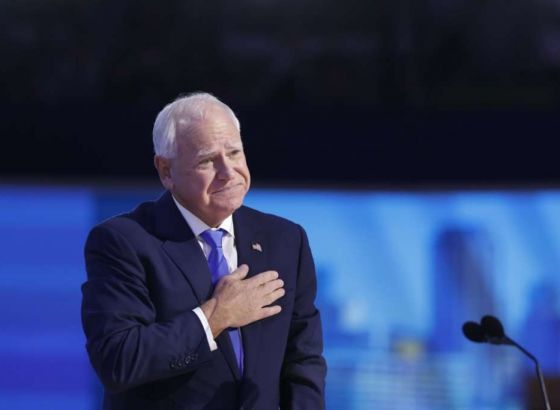 Walz: Drugi Trumpov mandat u Bijeloj kući ne bi služio nikome osim bogatima i najekstremnijima