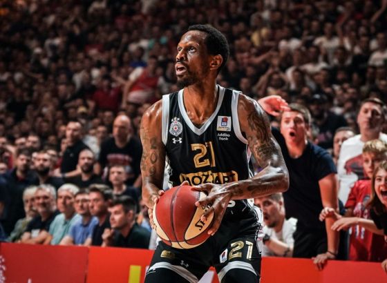 Rastali se Partizan i James Nunnalley