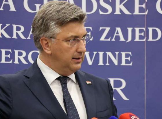 Plenković: Hrvatska nije nabavljala Black Hawkove da bi služili kao taksi