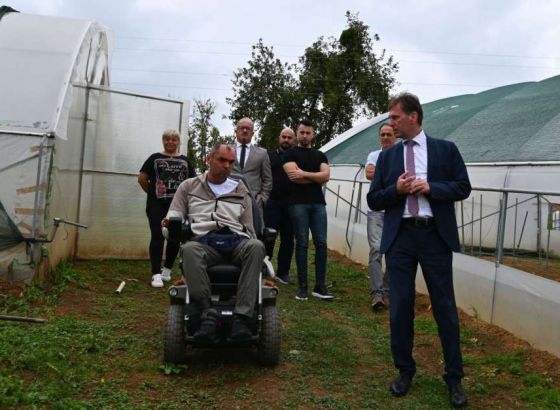 Hrnjić posjetio poljoprivredne proizvođače u Velikoj Kladuši  