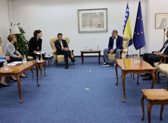 Premijer Nikšić i ministar Lakić s predstavnicima EBRD-a