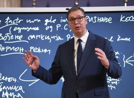 Vučić najavio "diplomatsku ofenzivu" zbog situacije na Kosovu