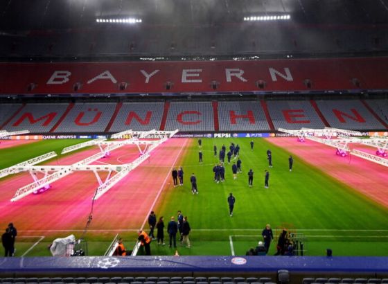 Igrači Dinama izašli na teren Allianz Arene, ali nisu trenirali