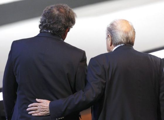 Blatter i Platini imat će novo suđenje zbog sumnje na prevaru