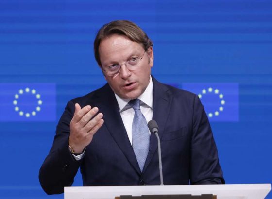 Mađarska opozicija kaže da Várhelyijev 'ponižavajući' portfelj odražava Orbanovu marginalizaciju u EU