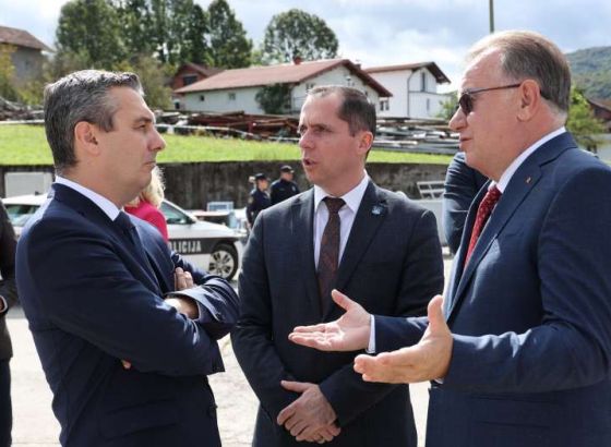 Nikšić posjetio naftni terminal u Bihaću kako bi se uvjerio u tok radova na modernizaciji