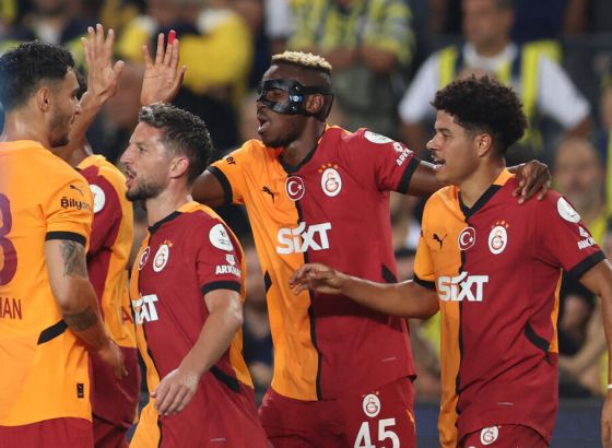 Galatasaraj ne pušta Osimena u januaru