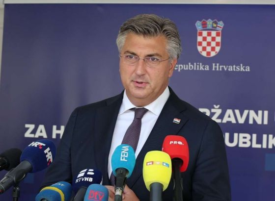 Plenković: Neutemeljeni navodi o odgodi obveznog vojnog roka