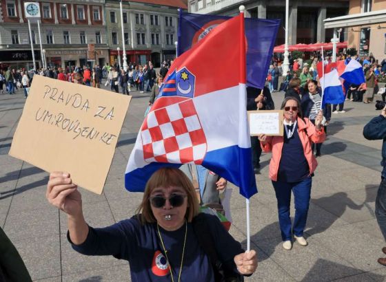 Umirovljenici u Hrvatskoj prosvjedom traže da prosječna mirovina bude 60 posto plaće