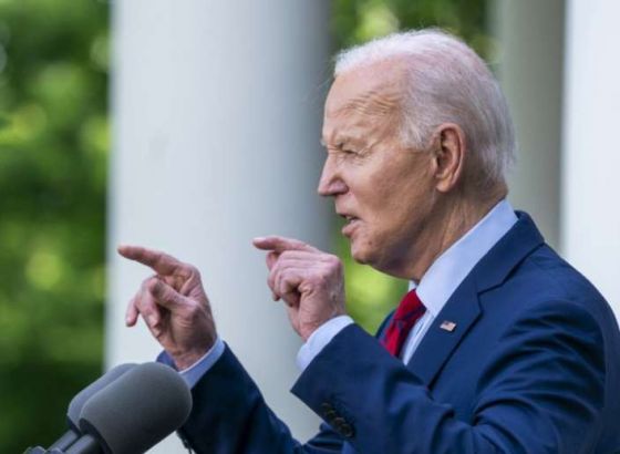 Biden naredio američkoj vojsci da obara iranske rakete ispaljene na Izrael