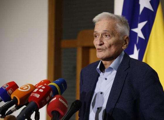 Špirić optužuje Klub Bošnjaka za blokadu Doma naroda, Cvitanović poziva na kompromis