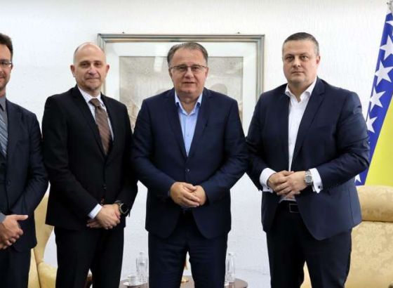Premijer Nikšić susreo se sa ambasadorom Mađarske u BiH Krisztianom Posom