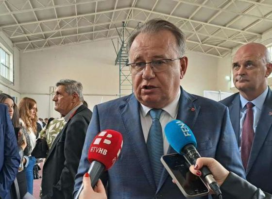 Nikšić: Sujete i sitne političke interese moramo ostaviti po strani (VIDEO)