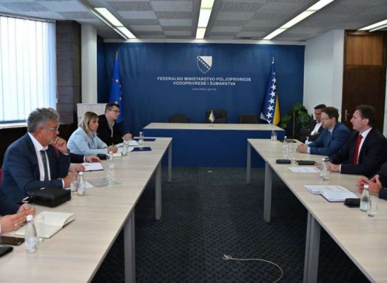 Hrnjić i predstavnici Union i Razvojne banke FBiH o kreditiranju poljoprivrednih proizvođača