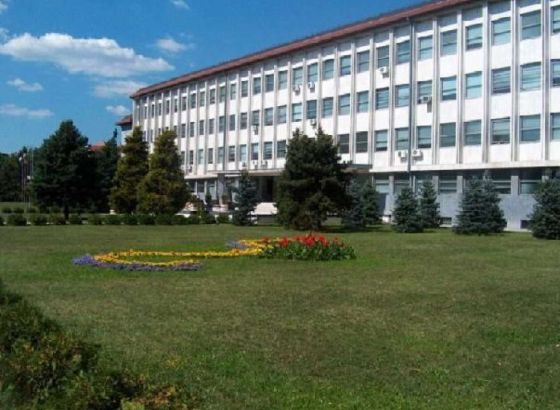 Određen pritvor 14-godišnjem dječaku koji je nožem ozlijedio djevojčicu u školi u Subotici