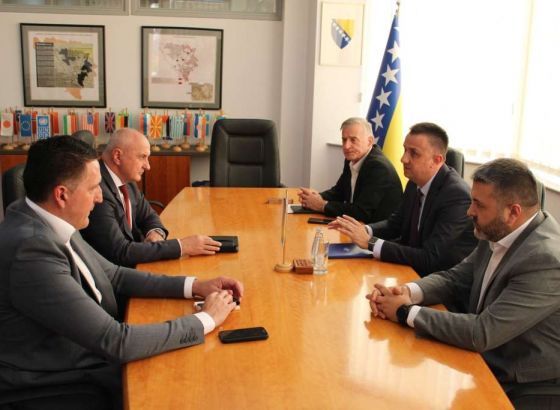 Lakić i Đokić: Konkretnim rješenjima do veće sigurnosti i stabilnosti energetskog sistema BiH