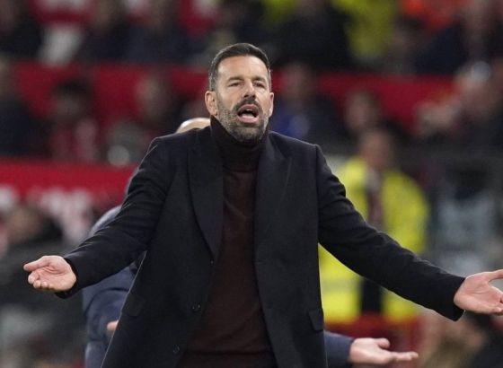 Igrači Manchester Uniteda žele zadržati van Nistelrooya u stručnom štabu