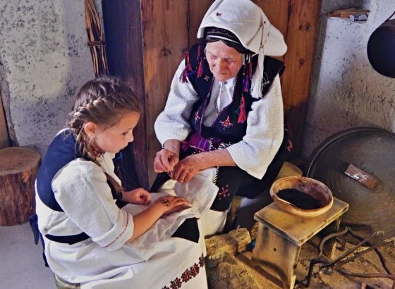 Tema Napretkovog kalendara za 2025. godinu tradicijska tetovaža katolkinja iz BiH