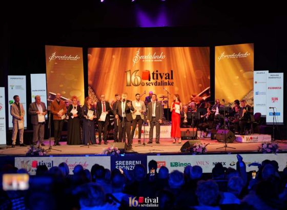 Nihad Kantić Šike osvajač Plakete 'Safet Isović' na Festivalu sevdalinke u Tuzli