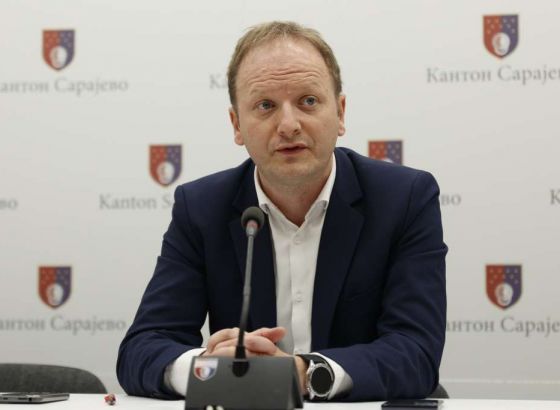 Uhapšen ministar privrede KS Bojan Bošnjak
