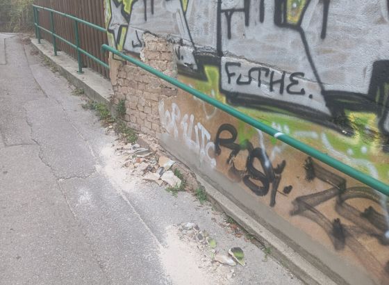 „Sezona“ obrušavanja fasada u centru Sarajeva ove godine počela ranije nego inače (FOTO)