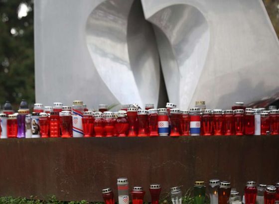 Vukovar: Deseci tisuća ljudi u koloni sjećanja