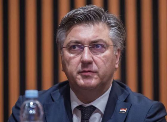 Plenković predstavio proračun: Rast plaća, socijalnih davanja i smanjenje duga