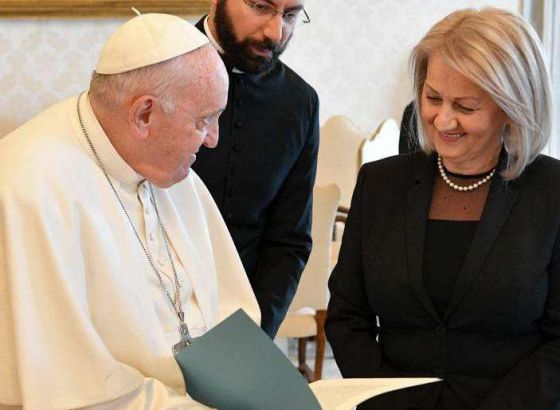 Objavljena knjiga pape Franje "Srce nam govori o Bogu"