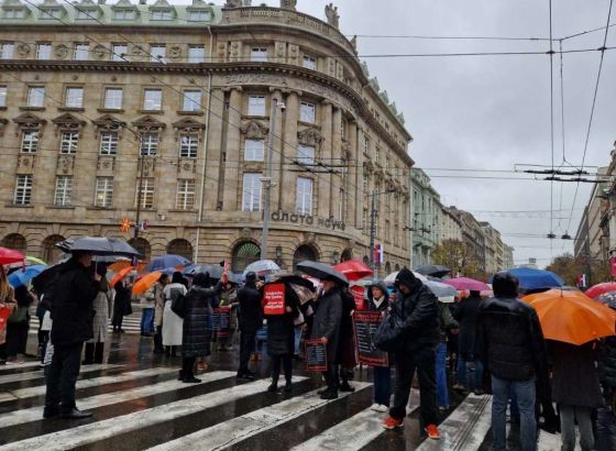 Srbija 15-ominutnom šutnjom odala počast stradalima u Novom Sadu