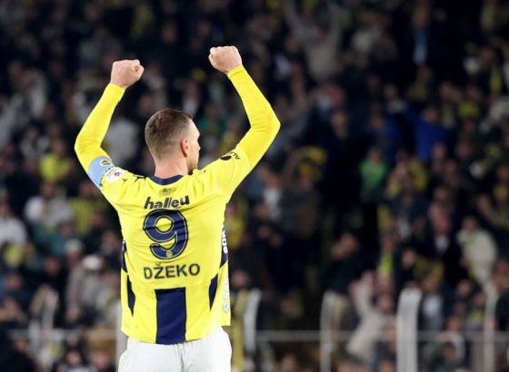 Ne želi napustiti Fenerbahce: Džeko odbio ponudu iz MLS-a i duplo veća primanja