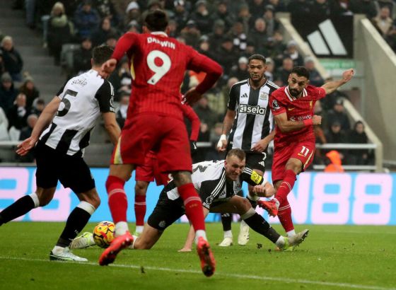 Arsenalu derbi, Siti napokon pravi, Liverpul u nadoknadi ispustio trijumf u Njukaslu