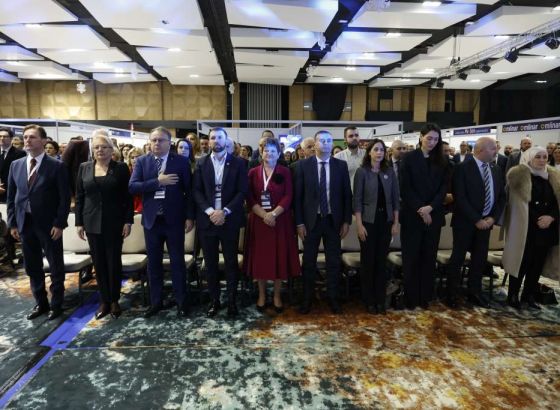 Nikšić otvorio Sajam 'Gledaj sebi posla' - Sto kompanija iz FBiH nudi radne pozicije (VIDEO)