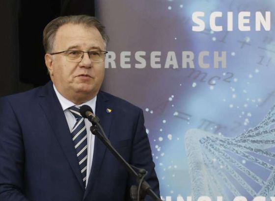 Nikšić: Vlada FBiH vrlo odgovorno vodi fiskalnu politiku, nema govora o dužničkom ropstvu