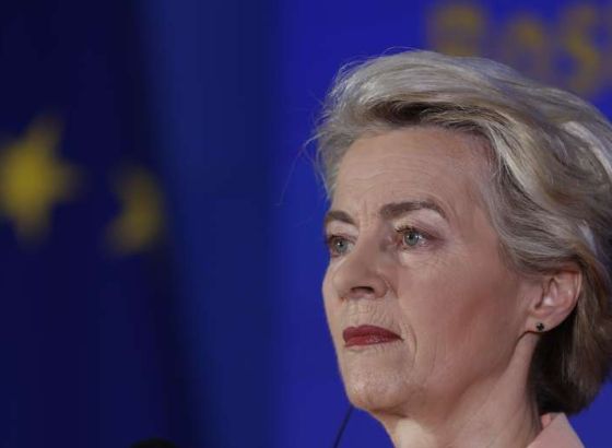 EU bi mogla razmotriti ukidanje nekih ekonomskih sankcija Siriji kako bi olakšala rekonstrukciju zemlje