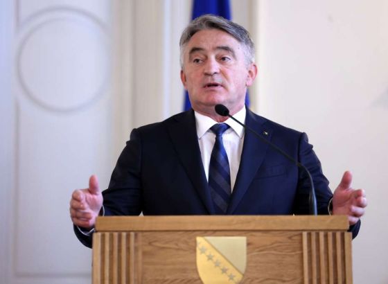 Komšić: Sve ovo liči na jedan igrokaz, puku zabavu za sve manji krug ljudi