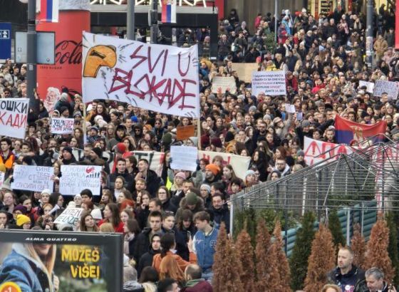 U prosvjedu građana i studenata u Srbiji još incidenata: Vučić kaže da se tragedija zloupotrebljava