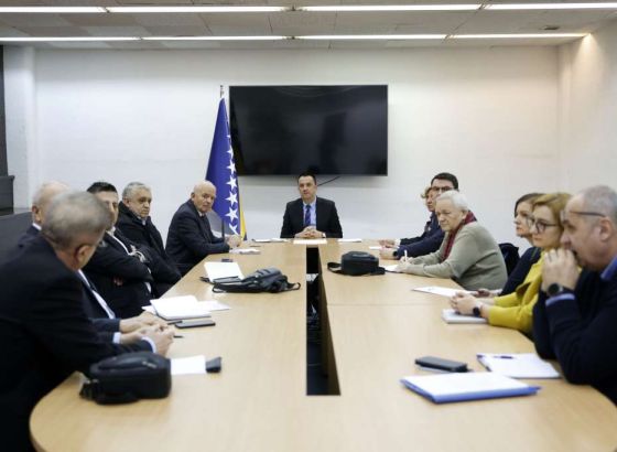 Lakić potpisao ugovore o uvezivanju radnog staža s predstavnicima 15 javnih i privatnih kompanija (VIDEO)