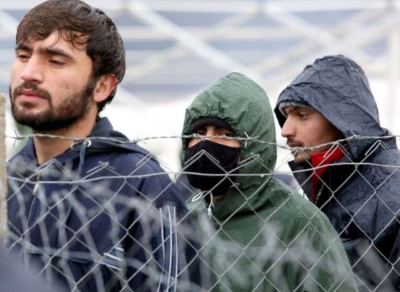 Brod italijanske mornarice s 49 migranata stigao u Albaniju