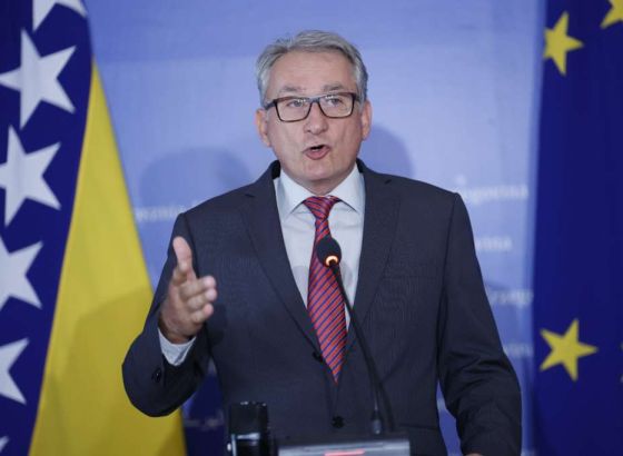 Bosić: Duboka kriza vlasti može dovesti do drugih tenzija u društvu
