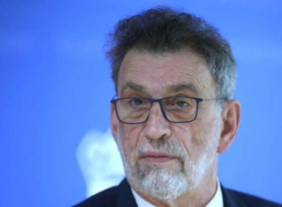 Fuchs: Mailovi hrvatskim školama nisu poslani sa servera u Hrvatskoj